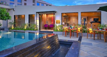 Royale Sarovar Portico Agra