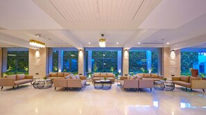 Lobby - Royale Sarovar Portico Agra (Agra)