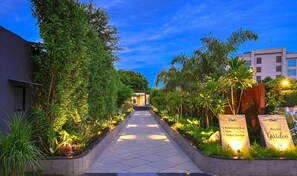 Exterior - Royale Sarovar Portico Agra (Agra)