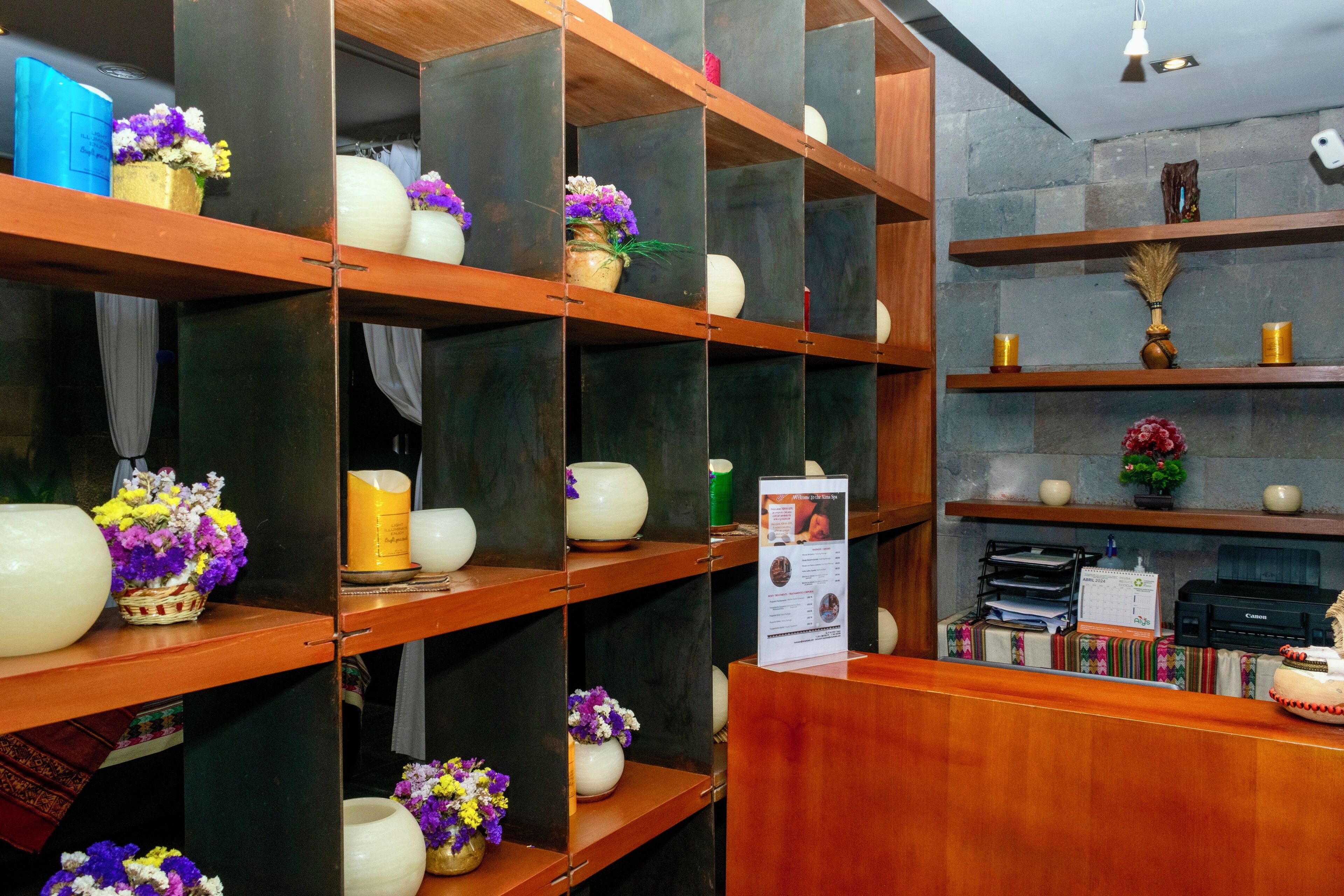 couples treatment room(s), sauna, hot tub, body treatments, aromatherapy