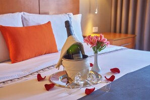 In-room dining - Xima Exclusive Cusco (Cusco)