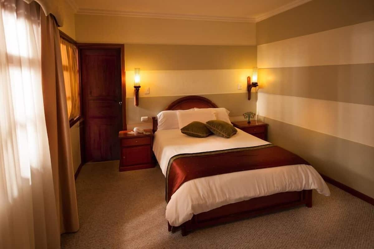 Hypo-allergenic bedding available, down comforters, pillowtop beds, desk