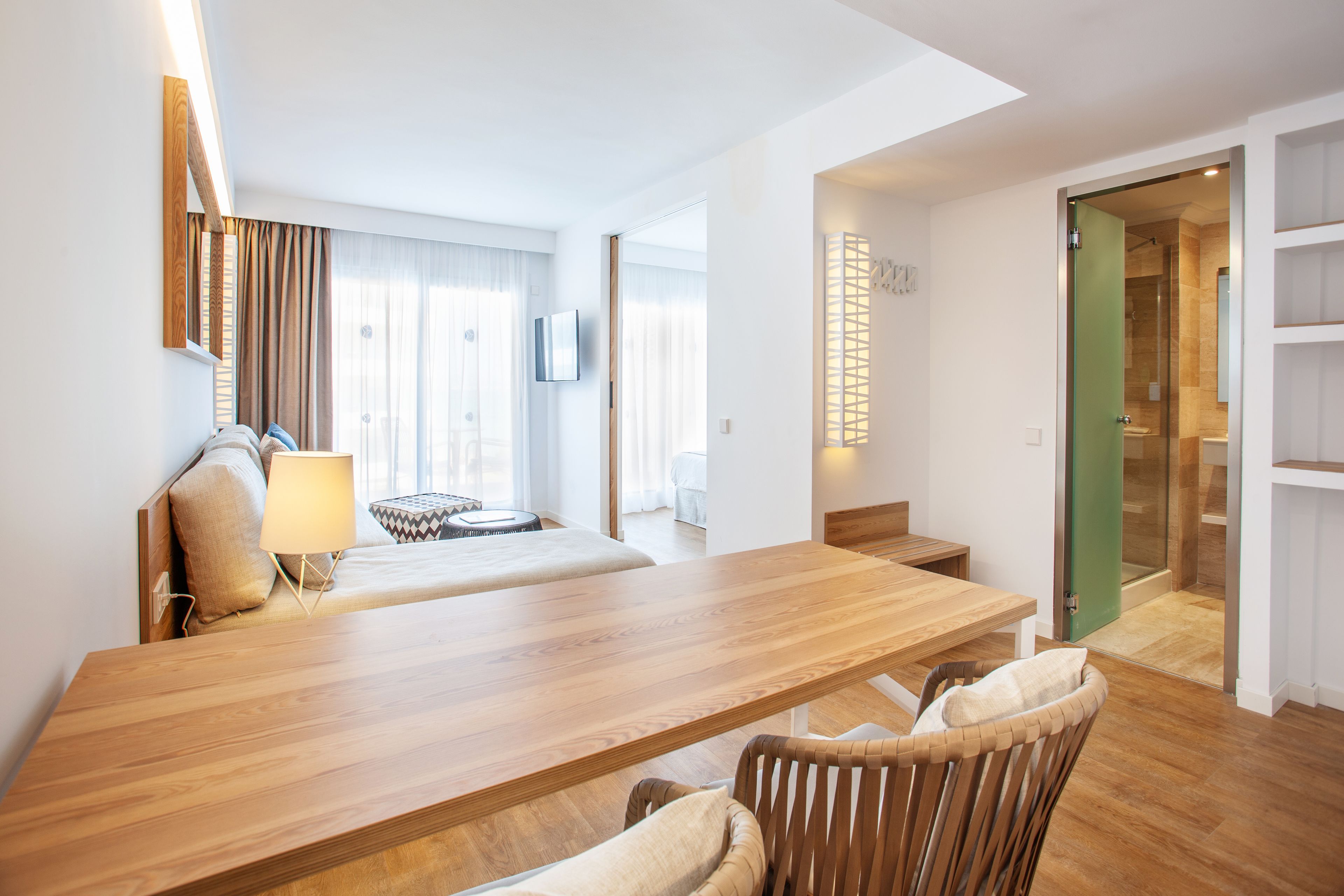 in-room safe, desk, free wifi, bed sheets