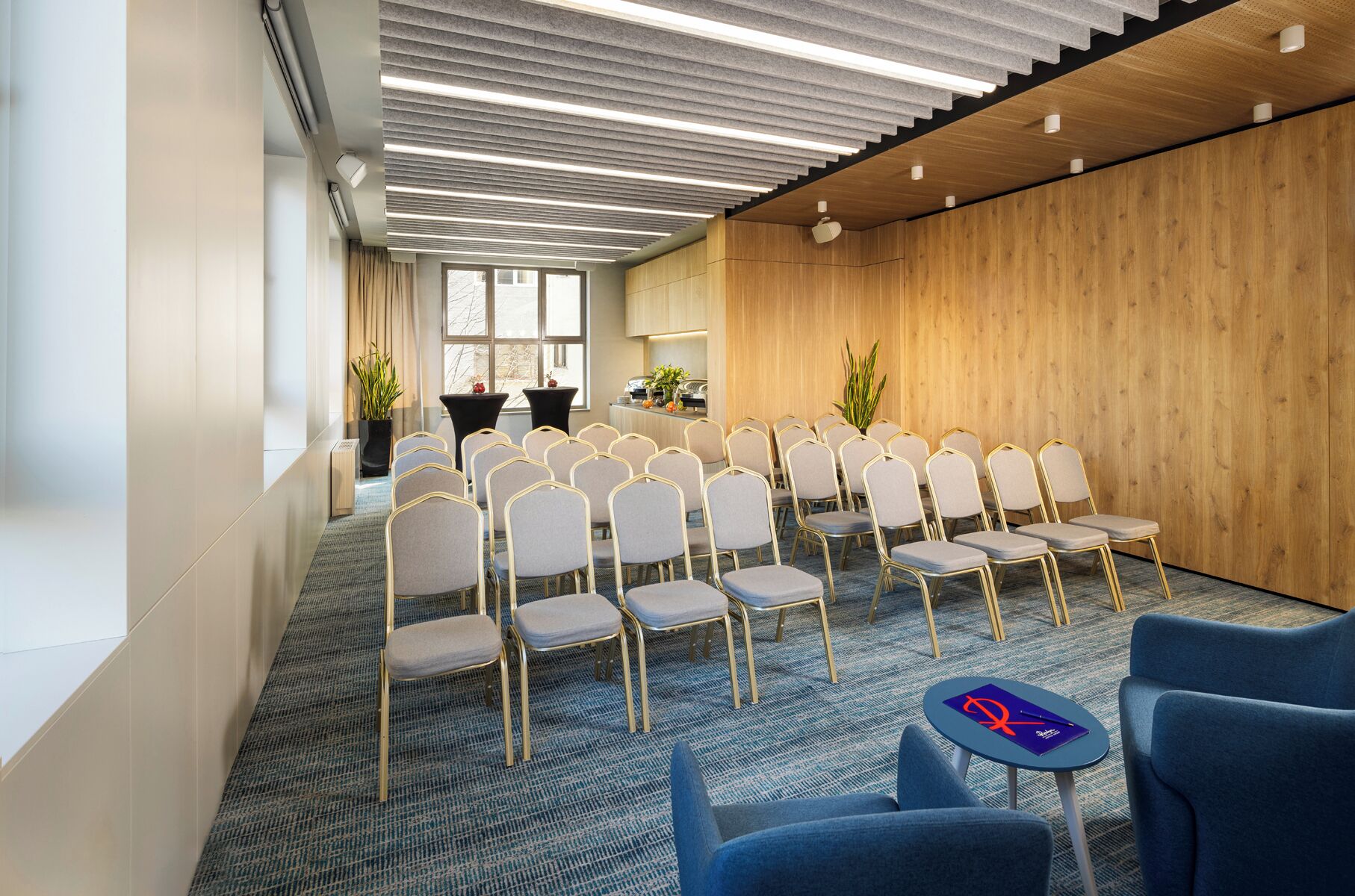 Photo - Rosslyn Central Park Hotel