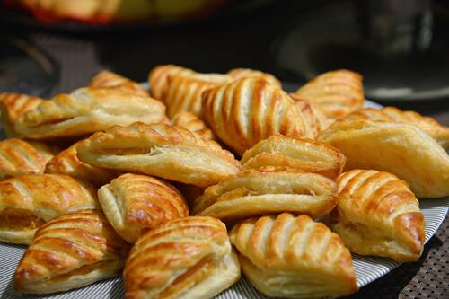 朝食 (ビュッフェ)、毎日提供 (有料)