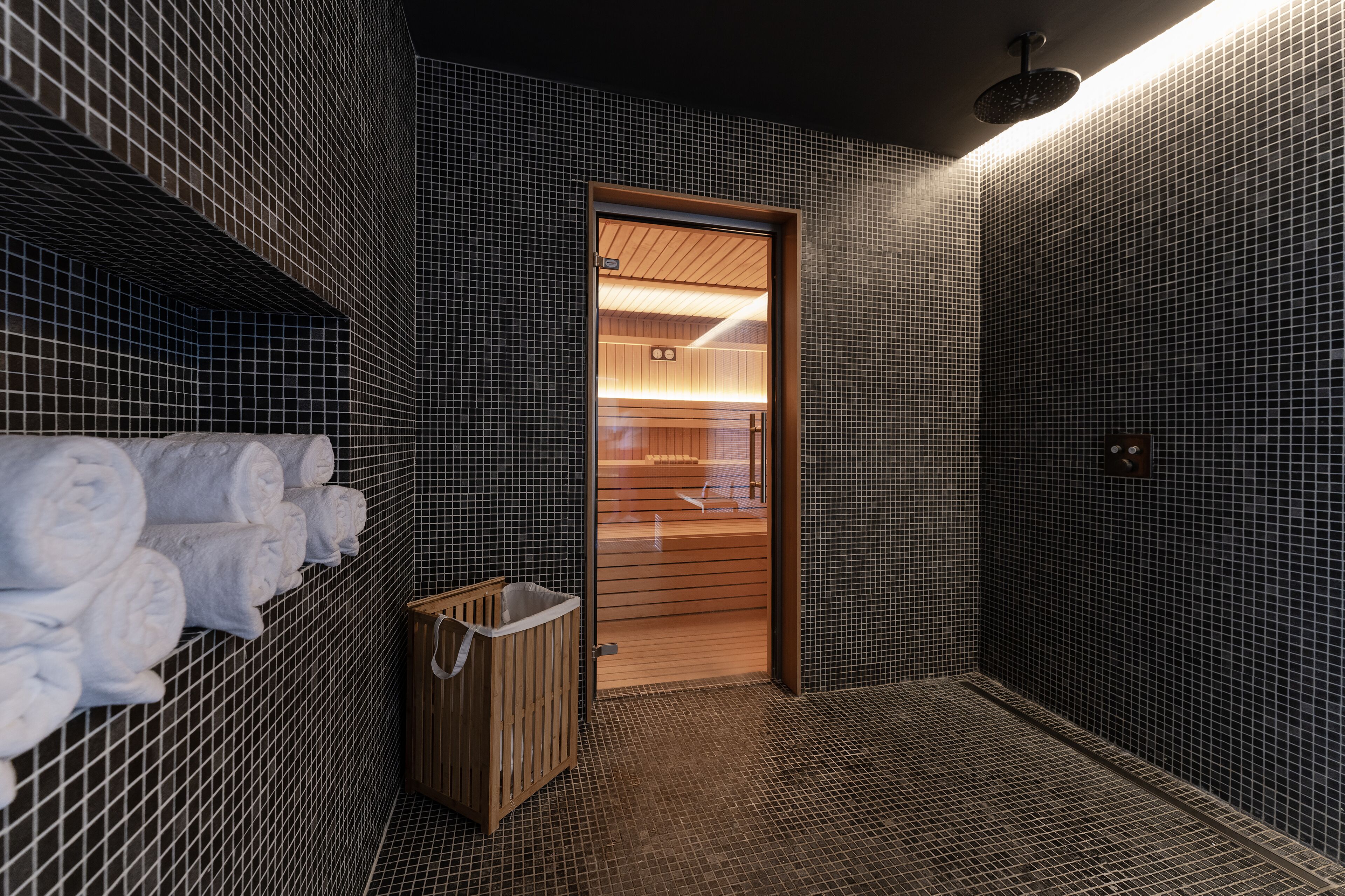 sauna, hot tub, steam room, massages