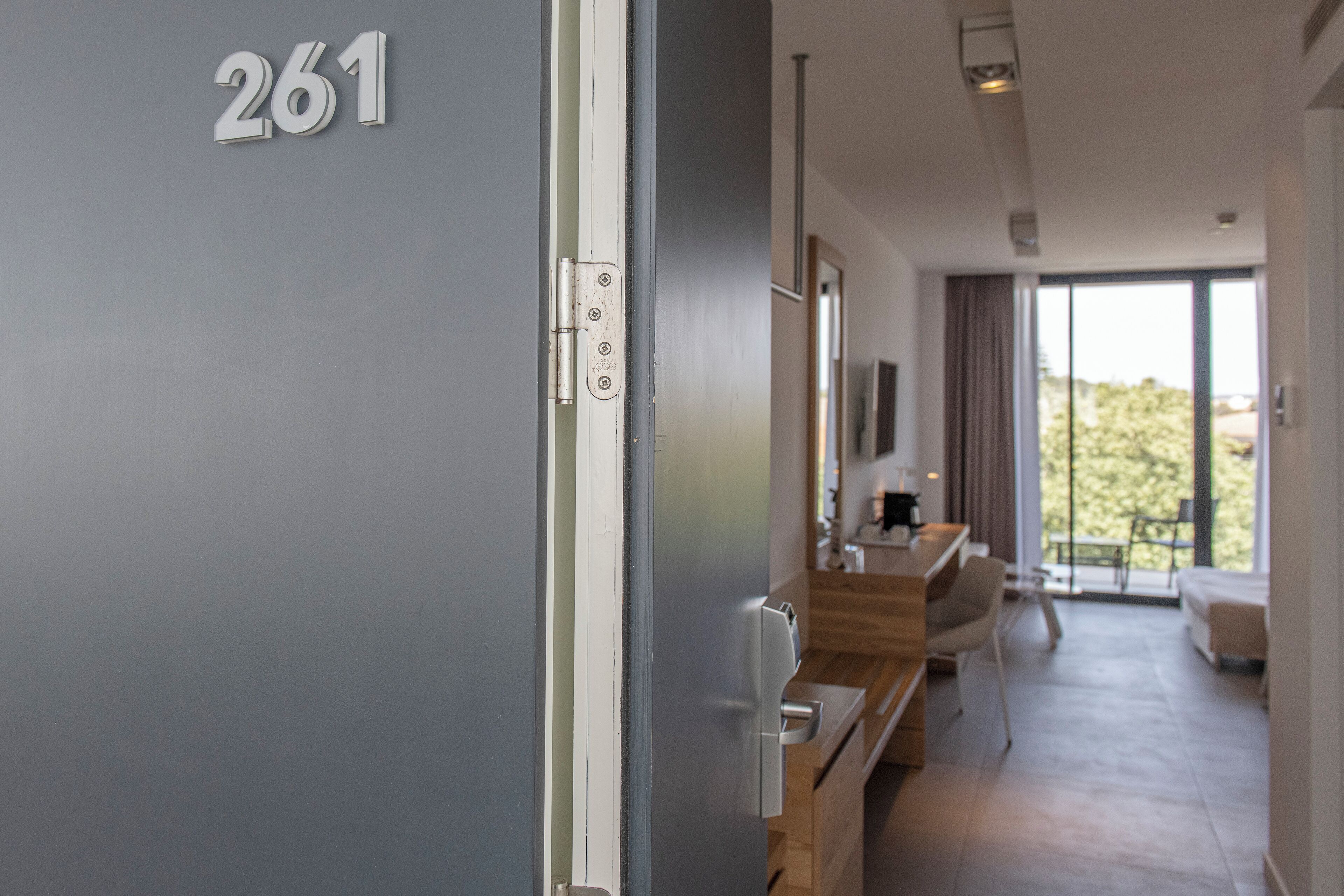 1 bedroom, minibar, in-room safe, desk