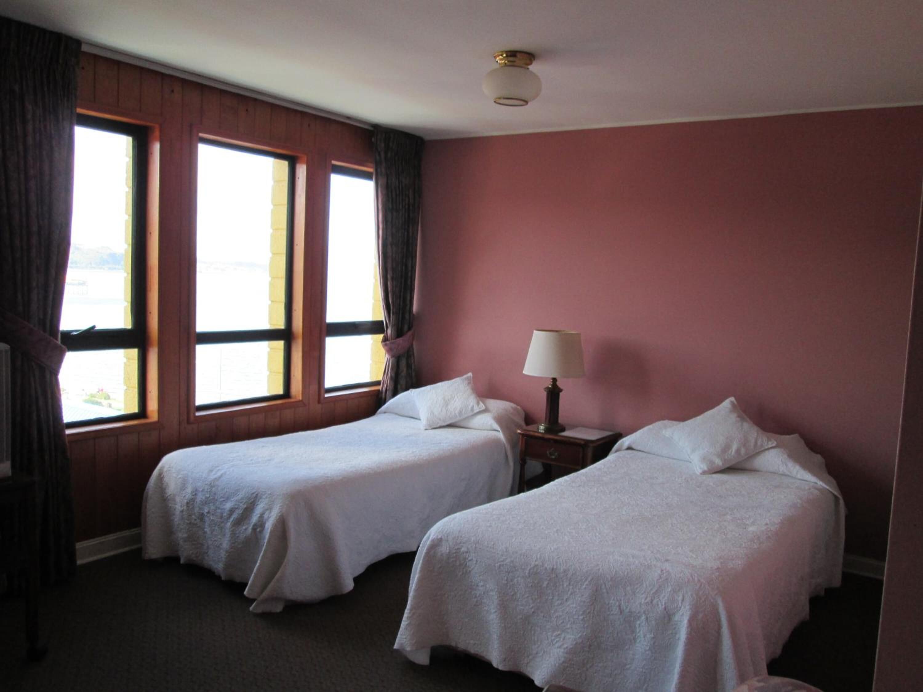 セーフティボックス (室内)、WiFi (無料)