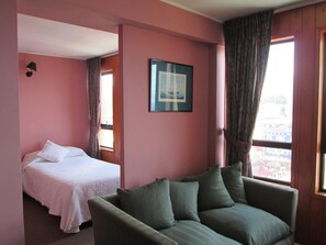 Caja de seguridad en la habitación y wifi gratis 