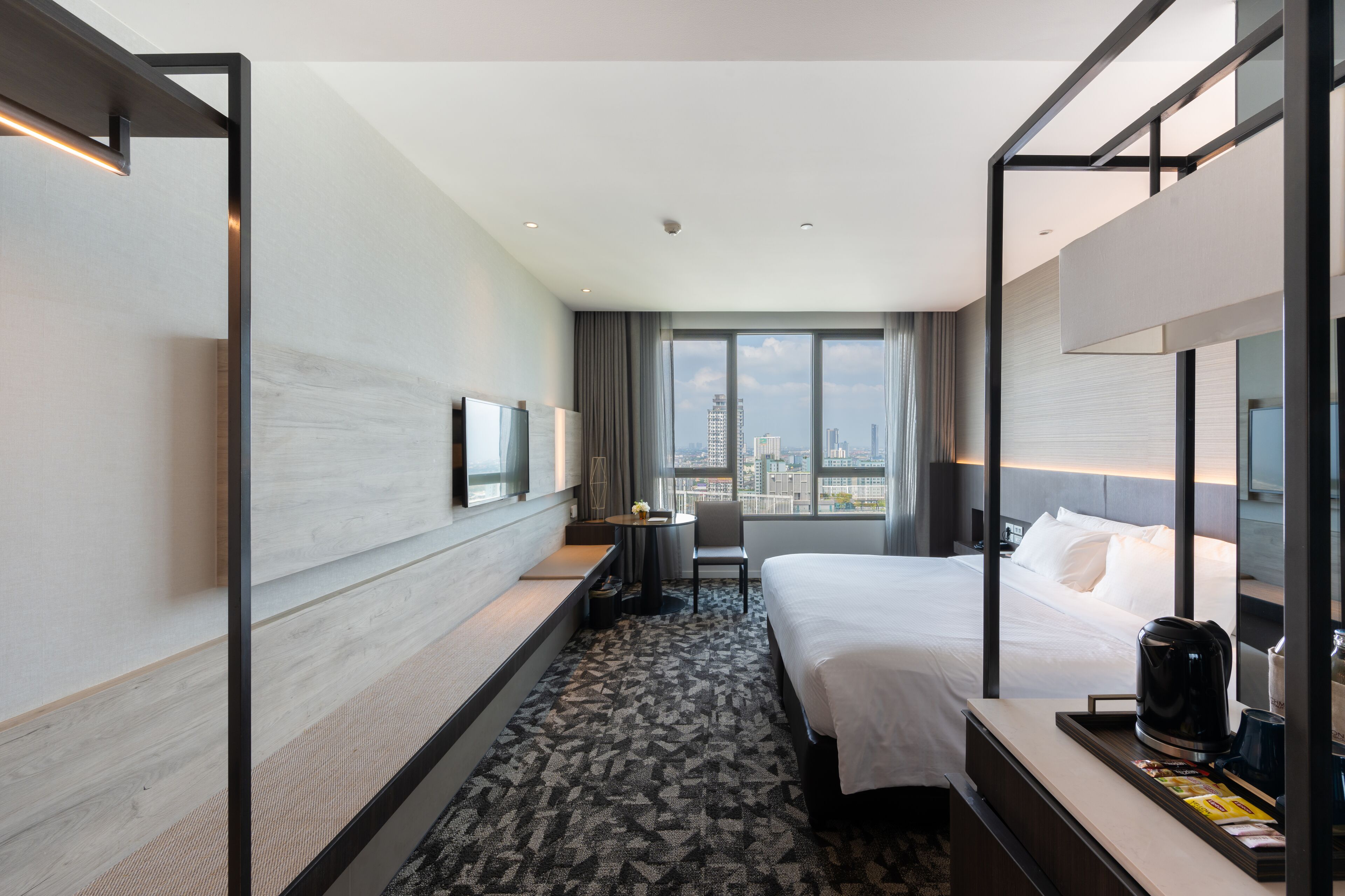 Grand Deluxe Double | ตู้นิรภัยในห้องพัก, โต๊ะทำงาน, ผ้าม่านกันแสง, Wi-Fi ฟรี