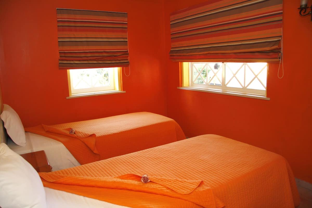 Apartment, 2 Bedrooms | In-room safe, blackout drapes, free WiFi, bed sheets