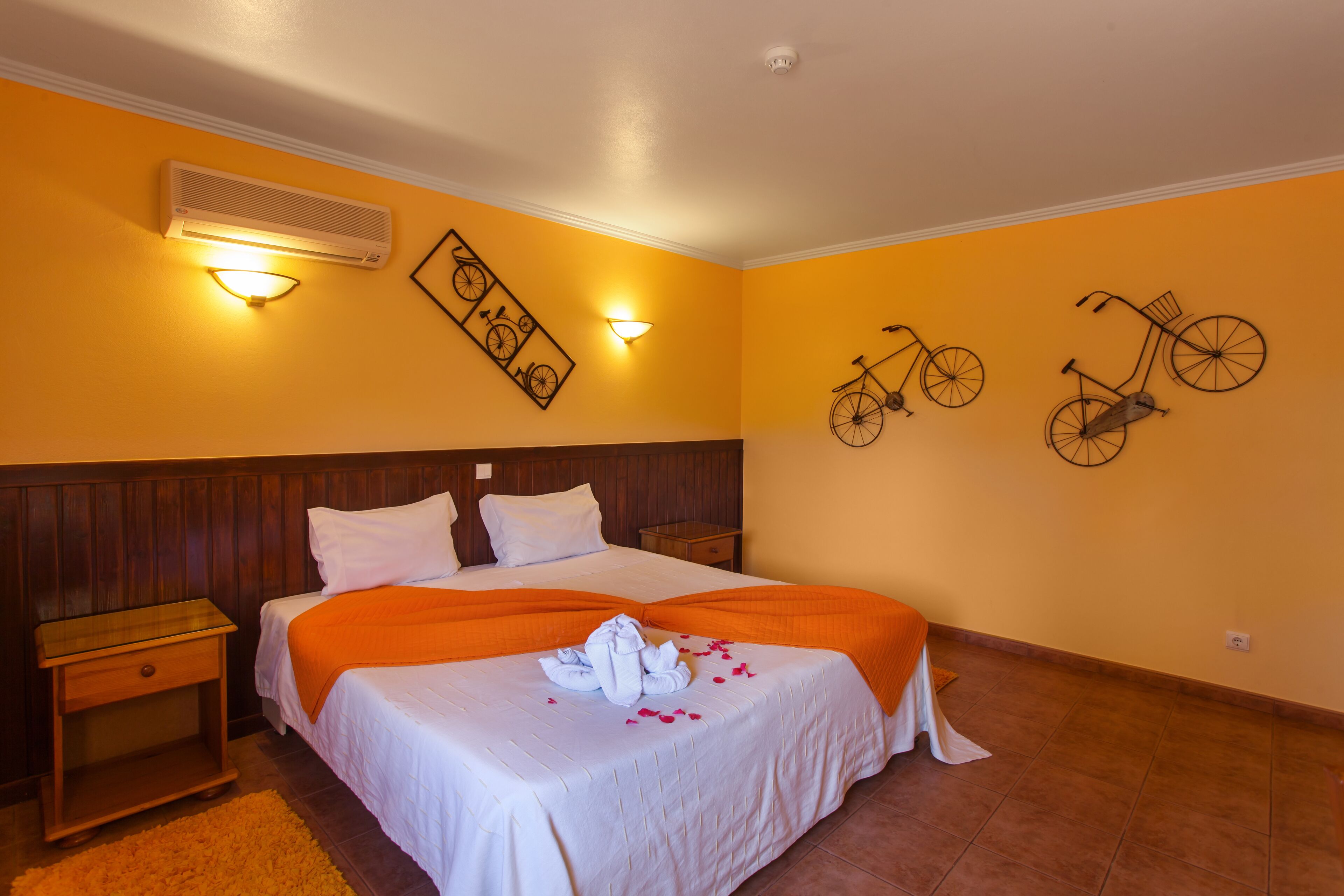 Foto - Montinho De Ouro