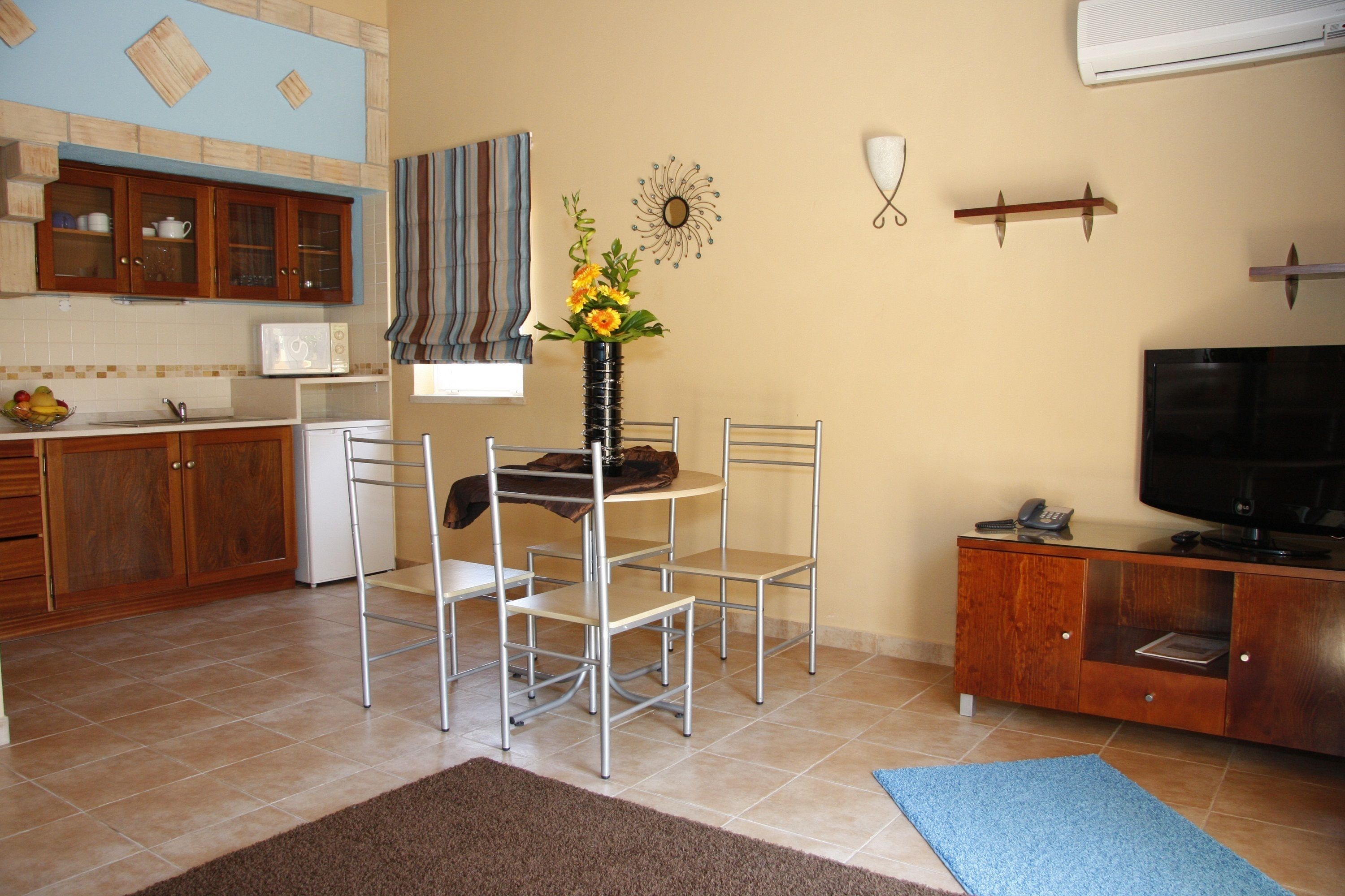 Foto - Montinho De Ouro