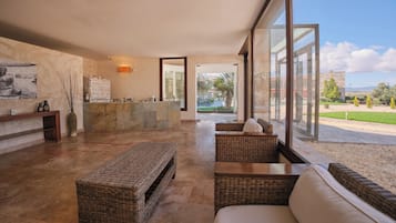 Een sauna, een Turks bad/hammam, lichaamsbehandelingen, hydrotherapie