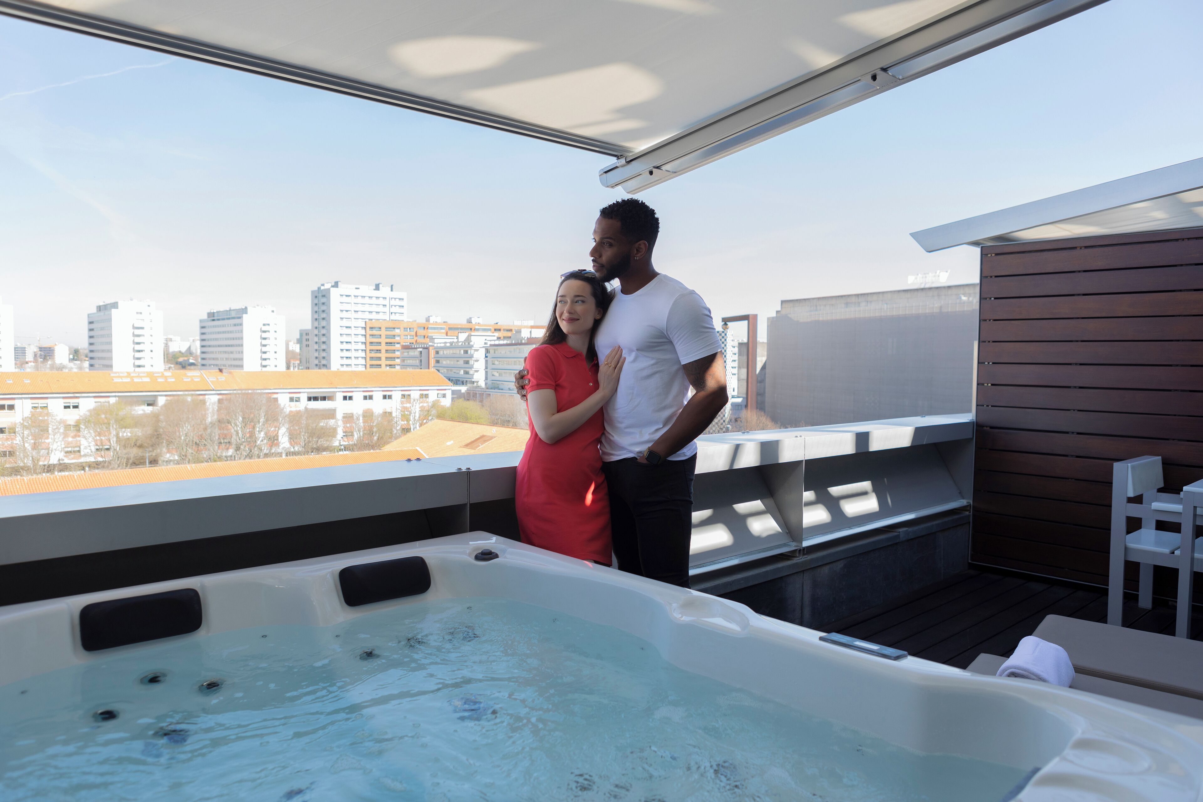 Superior Deluxe with Jacuzzi | Premium bedding, memory-foam beds, minibar, in-room safe