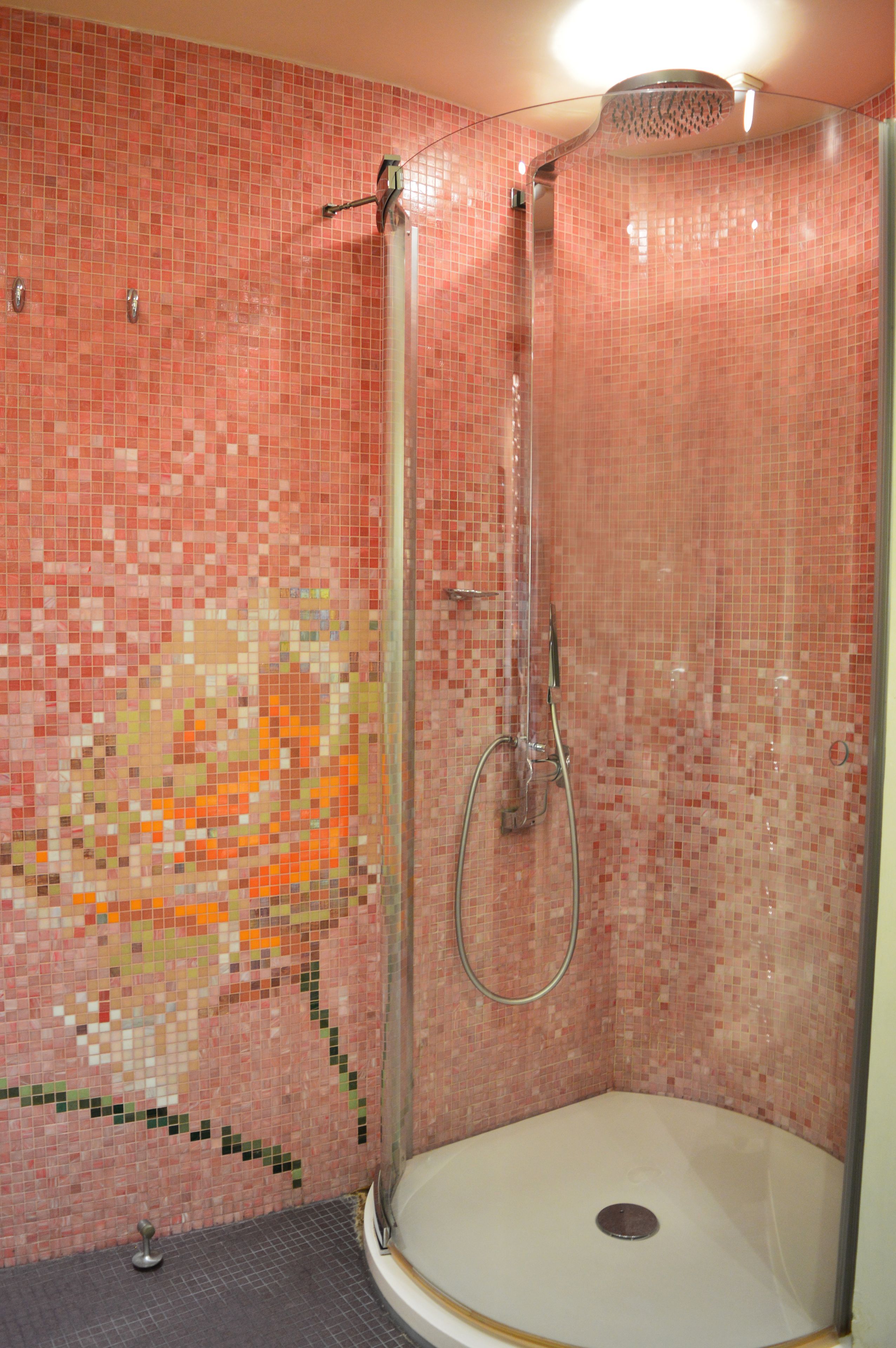 classic room | bathroom | rainfall showerhead, designer toiletries, hair dryer, bathrobes