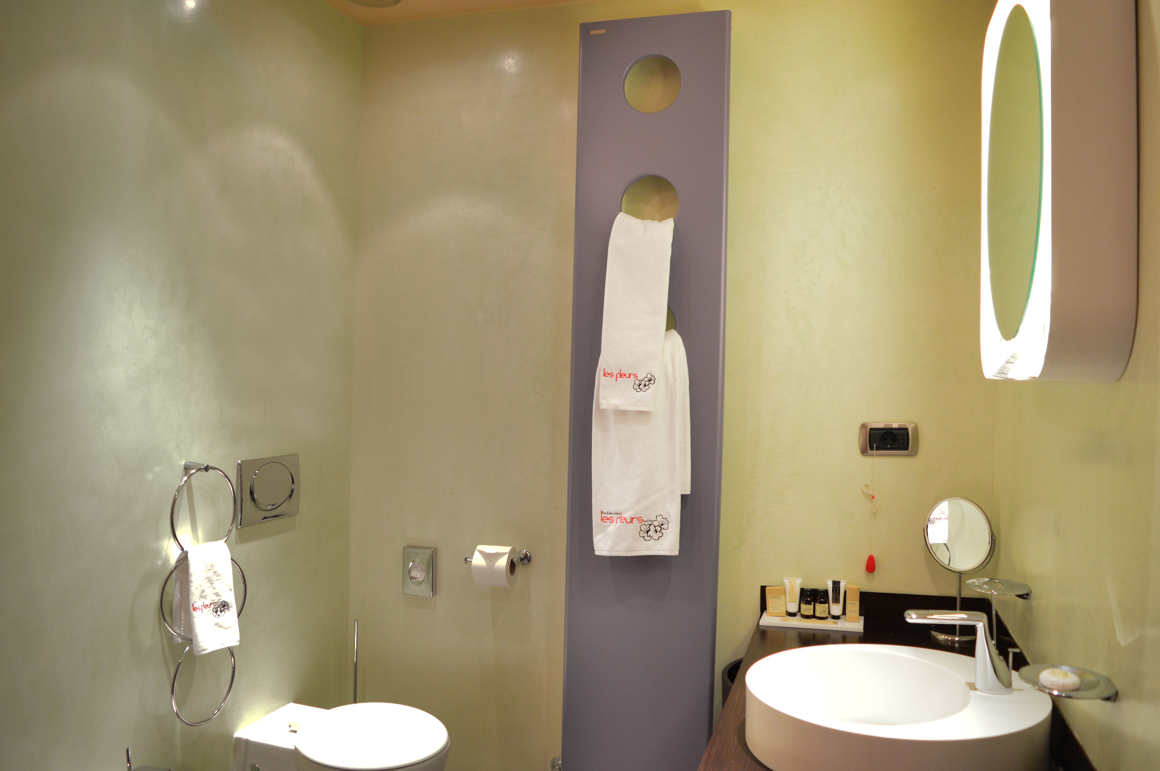 classic room | bathroom | rainfall showerhead, designer toiletries, hair dryer, bathrobes