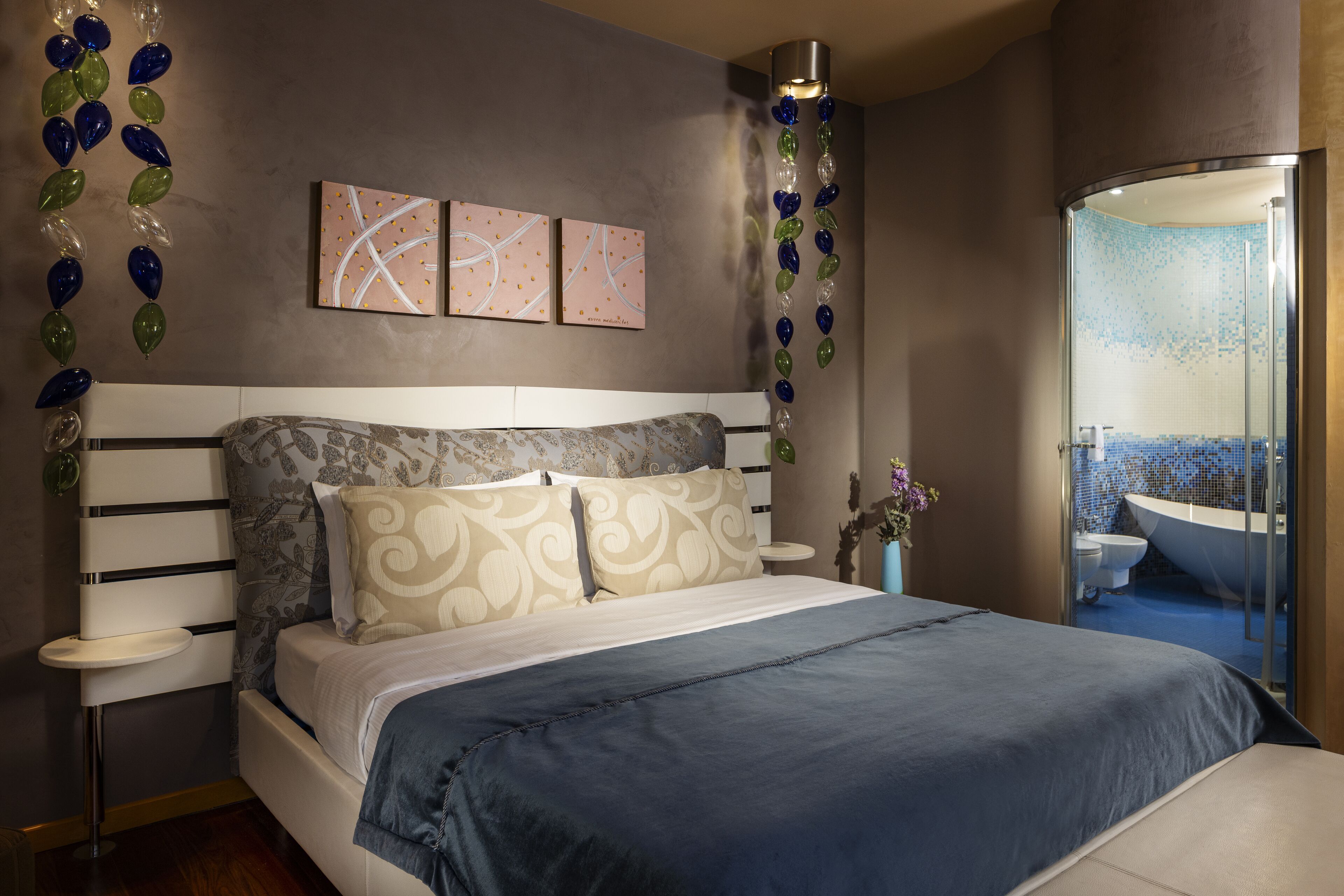 luxury room | hypo-allergenic bedding, minibar, in-room safe, individually decorated