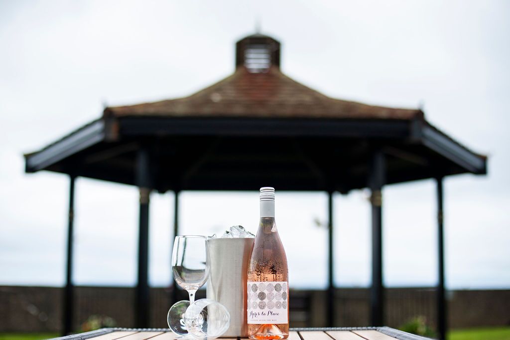 Se sirven almuerzos, cenas y brunches