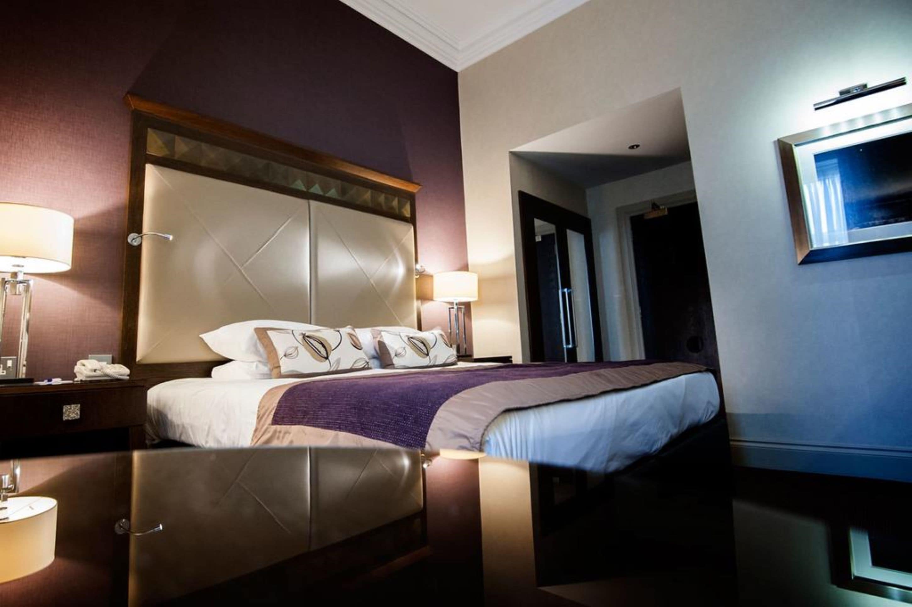 superior double room | desk, laptop workspace, iron/ironing board, free wifi