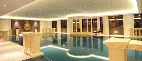 Piscine couverte