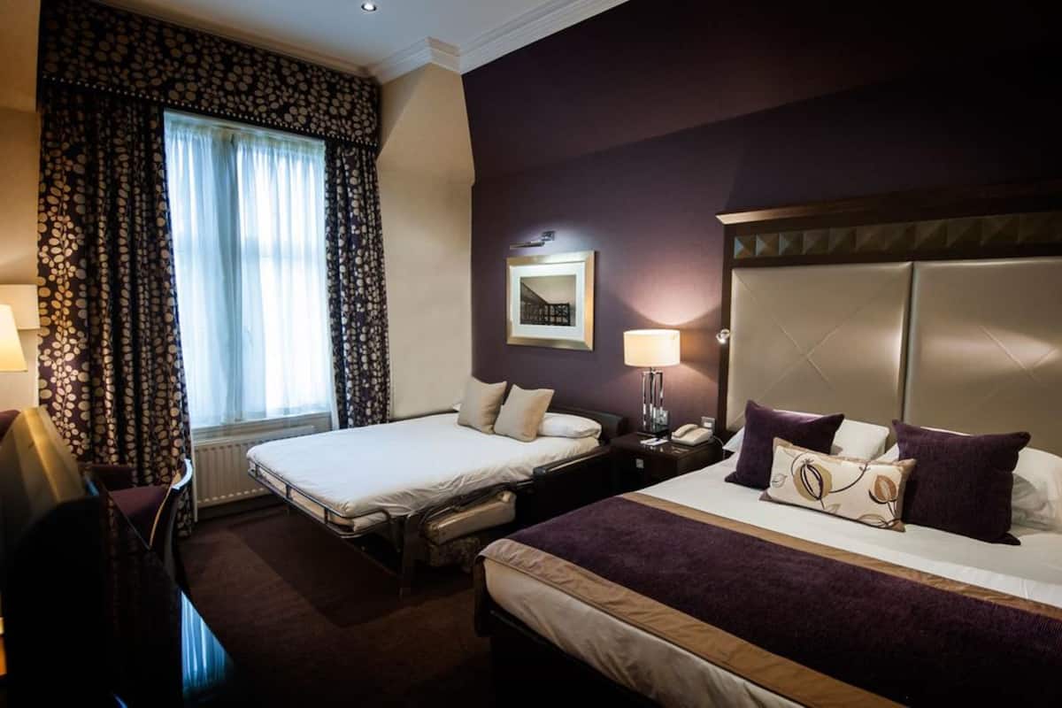 Family Room | 1 bedroom, desk, laptop workspace, iron/ironing board