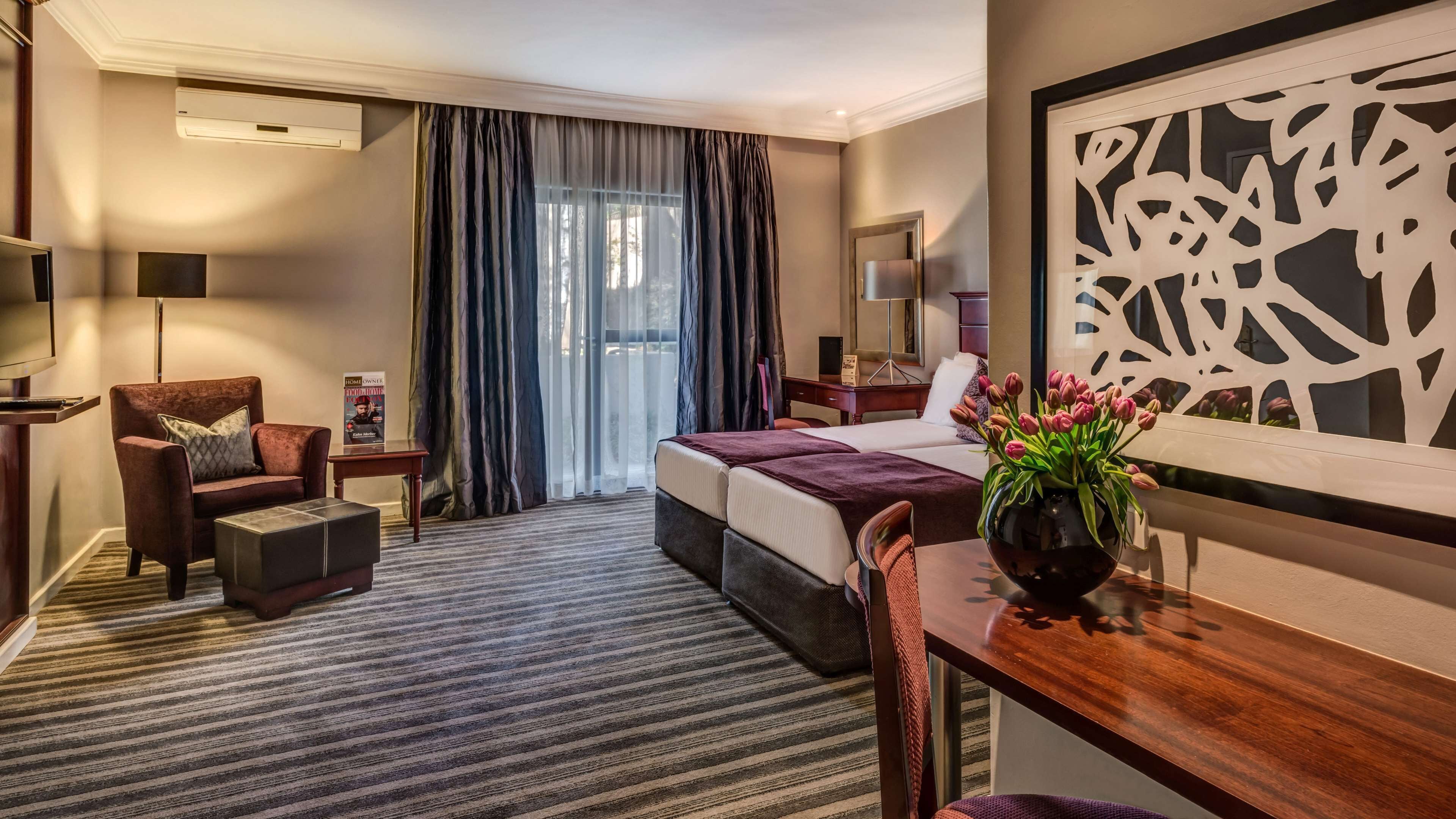 Superior Room | In-room safe, desk, laptop workspace, blackout drapes