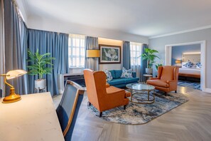 1 chambre, coffres-forts dans les chambres, bureau