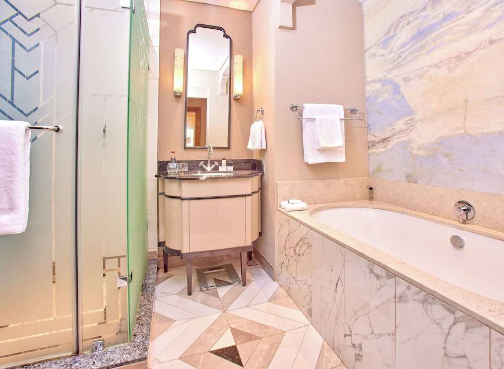 Suncoast Hotel and Towers by null