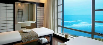 Suncoast Hotel & Towers