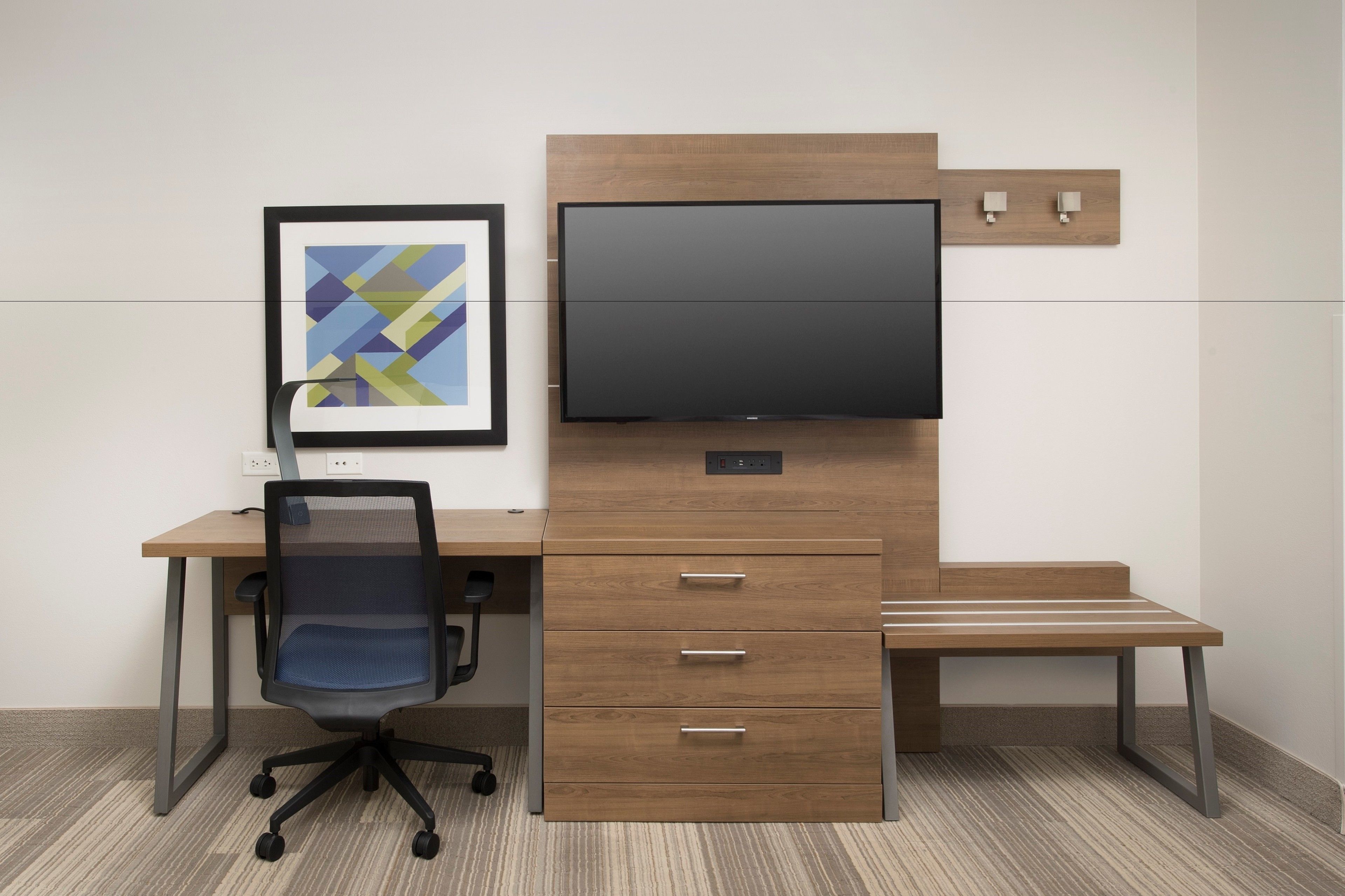 1 bedroom, in-room safe, desk, laptop workspace