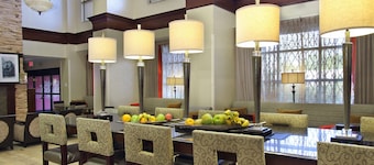 Hampton Inn & Suites Florence-Downtown