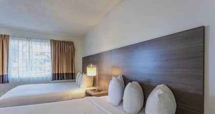 Coastal Breeze Inn