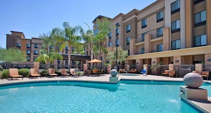 Hampton Inn & Suites Phoenix Glendale-Westgate
