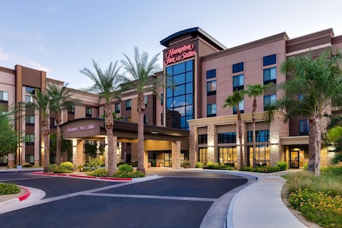 Hampton Inn & Suites Phoenix Glendale-Westgate