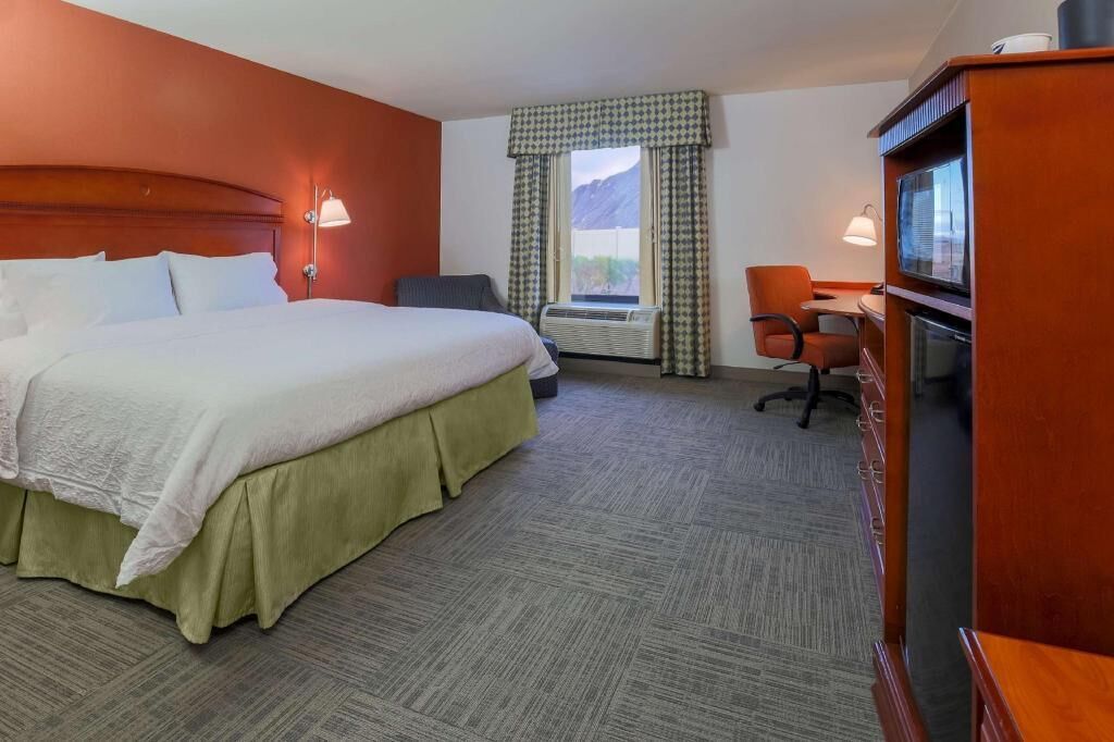 In-room safe, desk, iron/ironing board, free cribs/infant beds