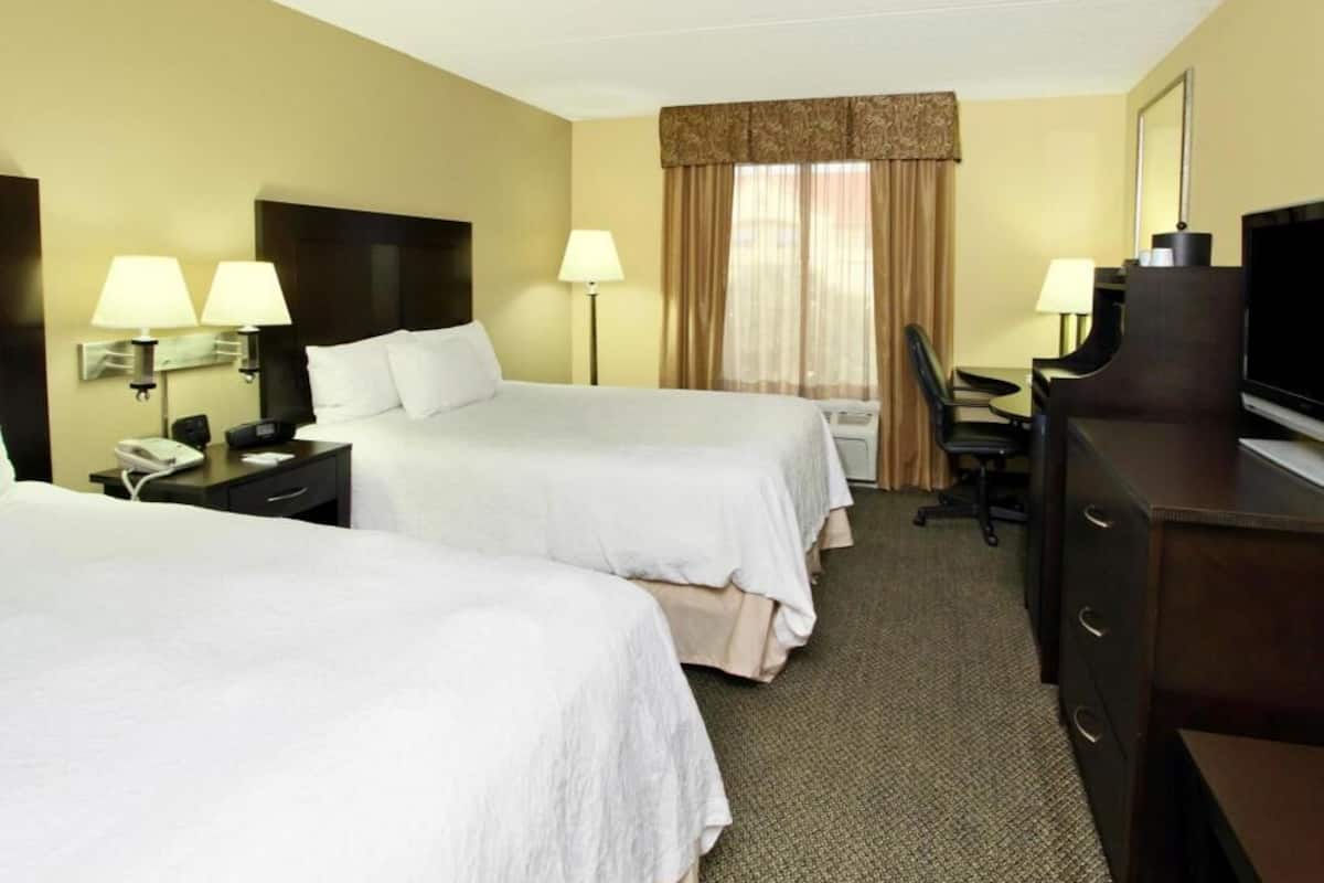 In-room safe, desk, iron/ironing board, free cots/infant beds
