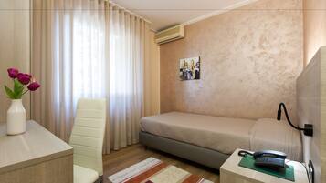 Camera Standard | Materassi Select Comfort, minibar, una cassaforte in camera