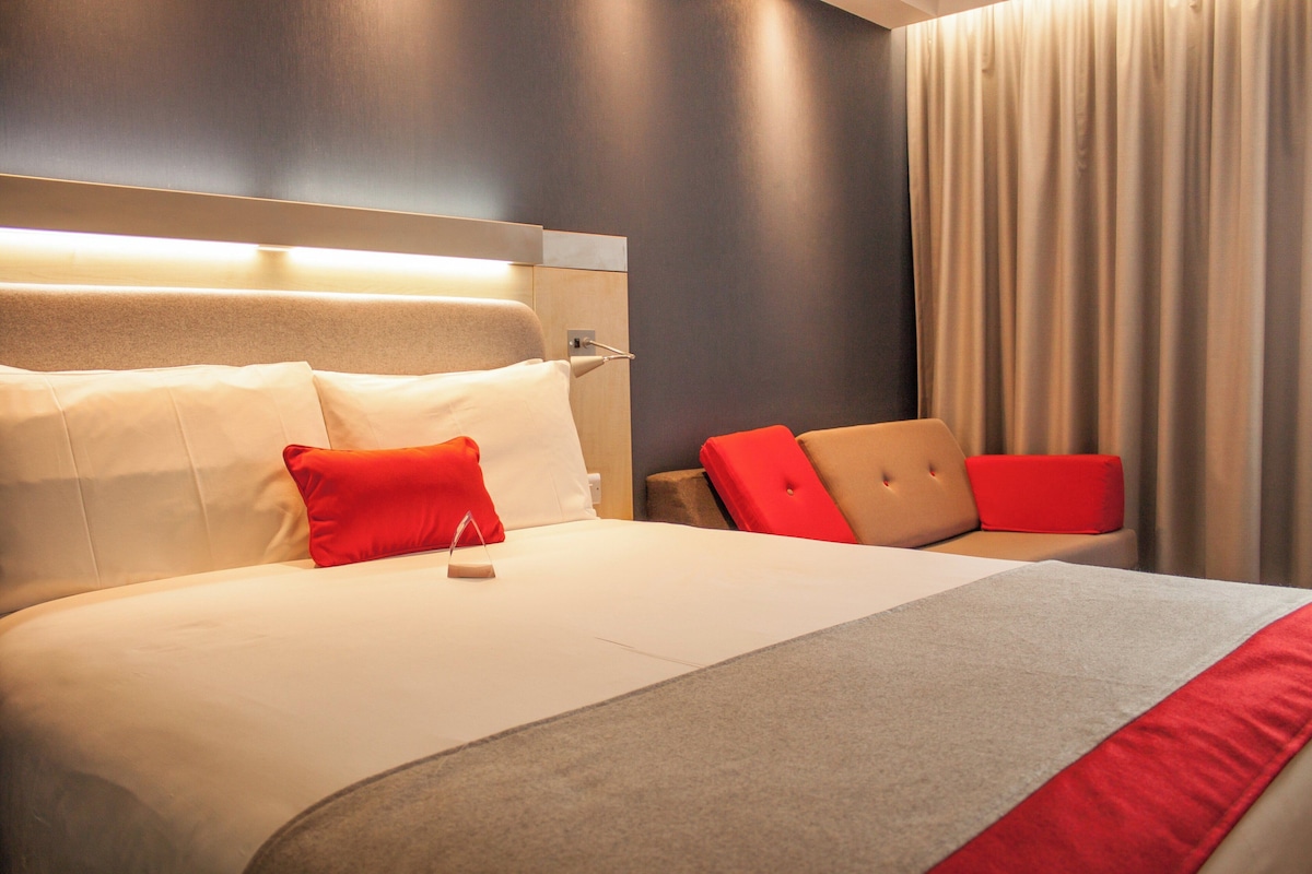 In-room safe, desk, iron/ironing board, WiFi (free)