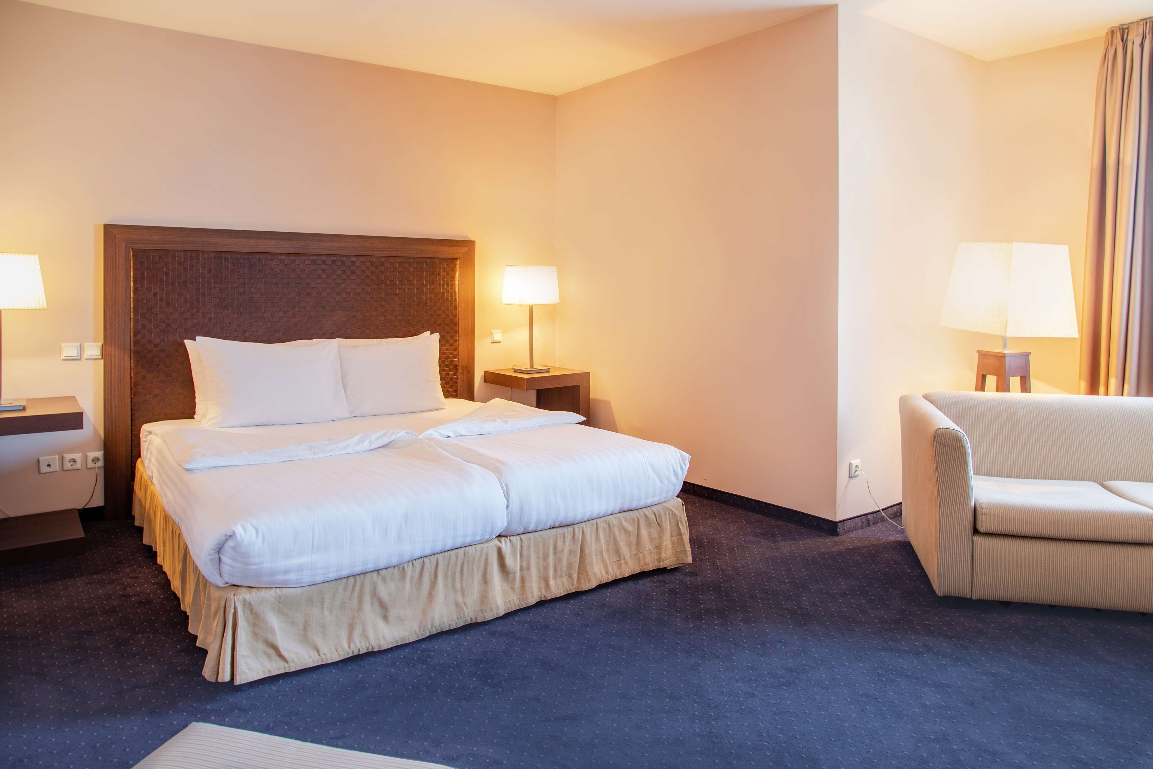 Premium bedding, Select Comfort beds, in-room safe, desk