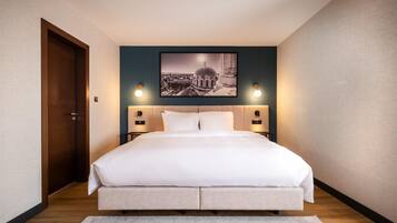 Premium Room | Premium bedding, Select Comfort beds, in-room safe, desk
