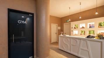 Body treatments, aromatherapy, facials, 1 treatment room