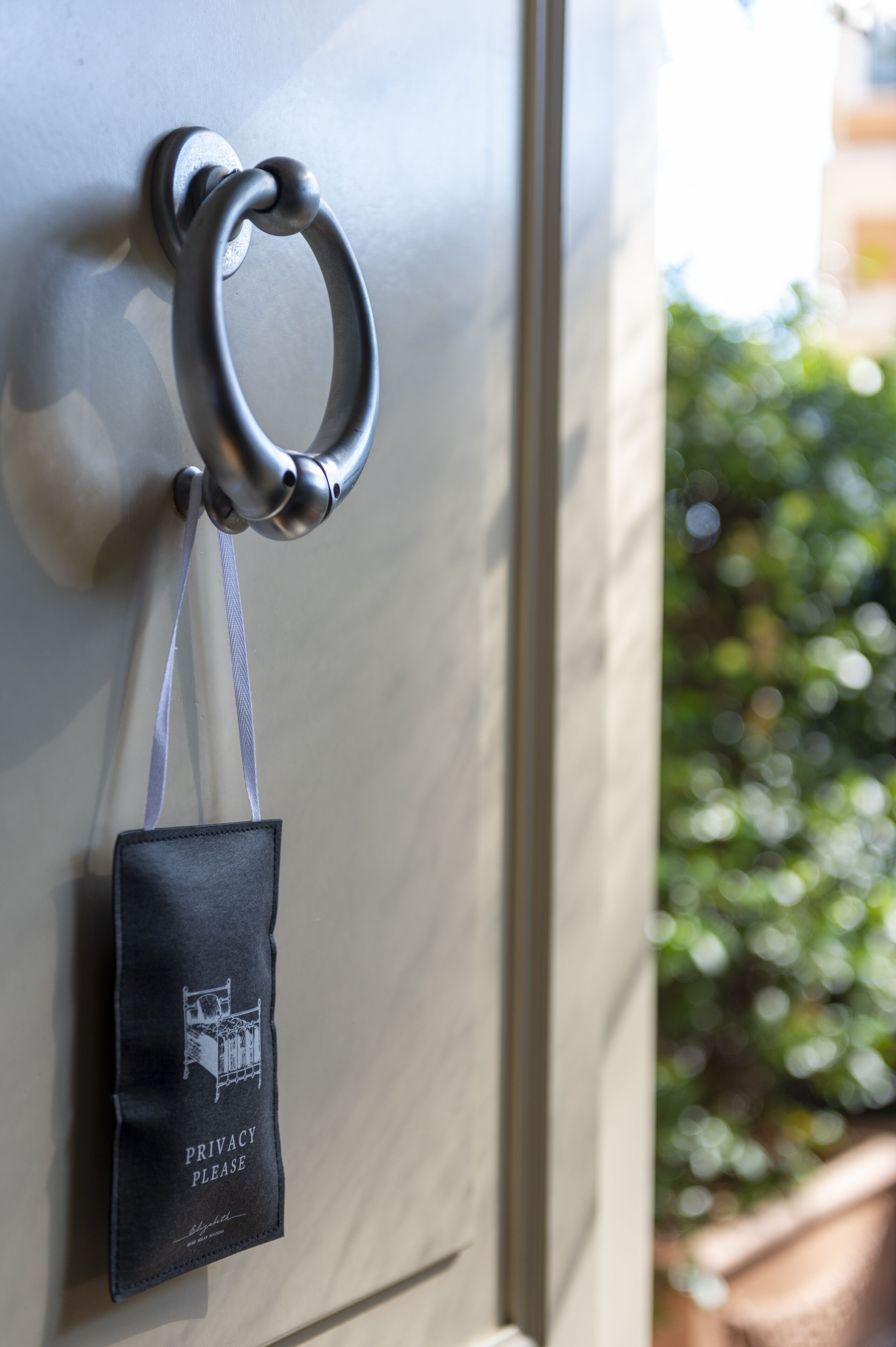 junior suite, annex building | minibar, in-room safe, blackout curtains, soundproofing