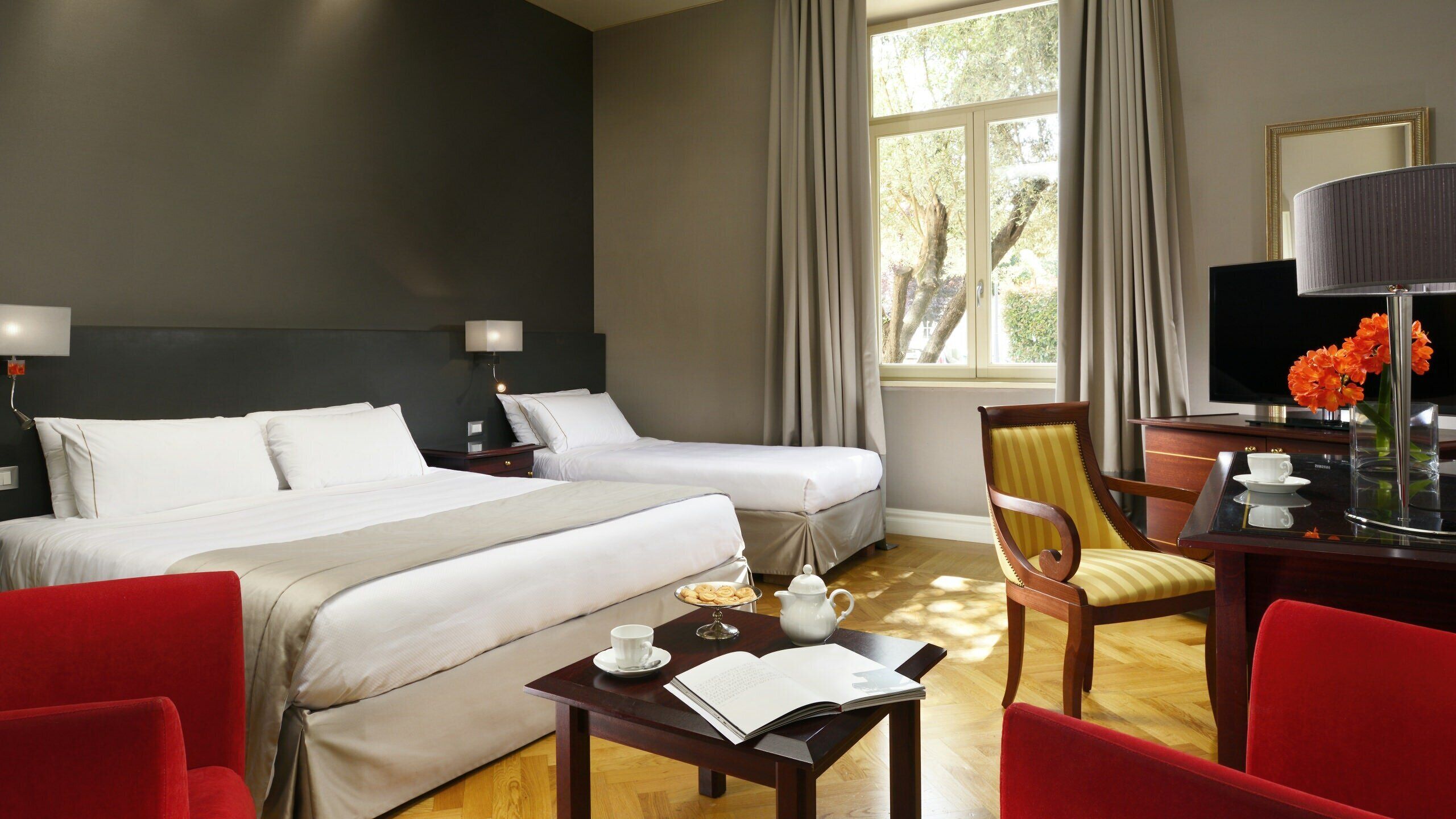 triple comfort | minibar, in-room safe, blackout curtains, soundproofing