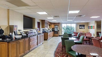 Colazione a buffet inclusa, servita tutte le mattine