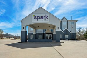 Front of property - Spark by Hilton Stillwater (Stillwater)