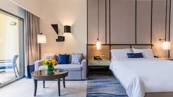 Room, 1 King Bed, Balcony (Sea Front View Lounge Access)