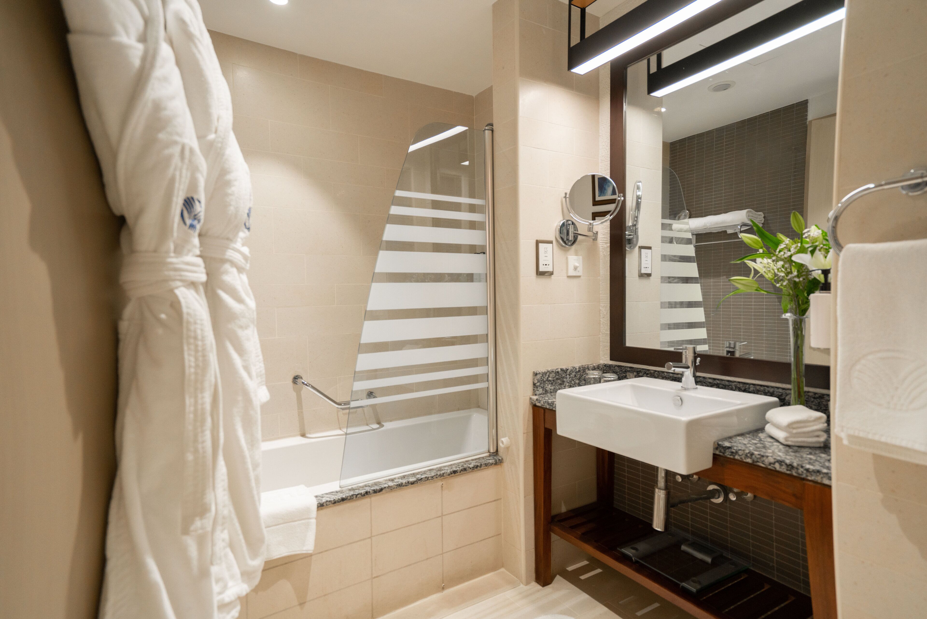 Photo - Amwaj Rotana, Jumeirah Beach