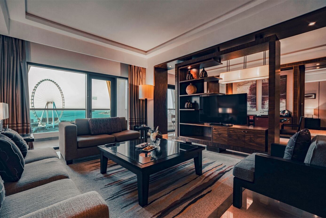 Suite, 2 Bedrooms, Balcony, Sea View (Sea Front Lounge Access) | Living area