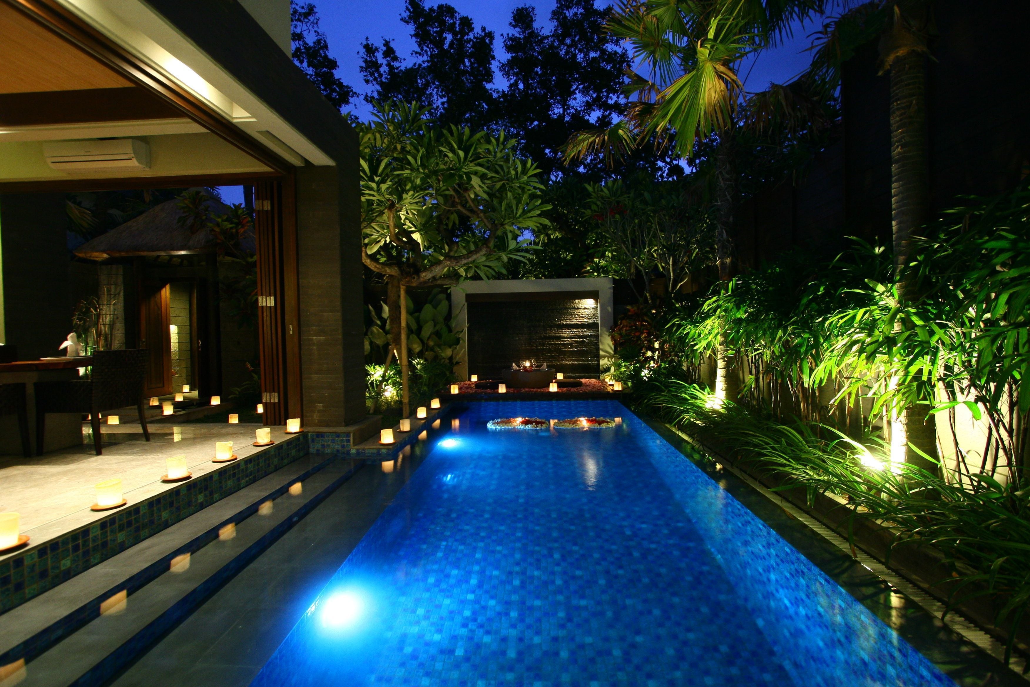 10 hồ bơi ngoài trời 